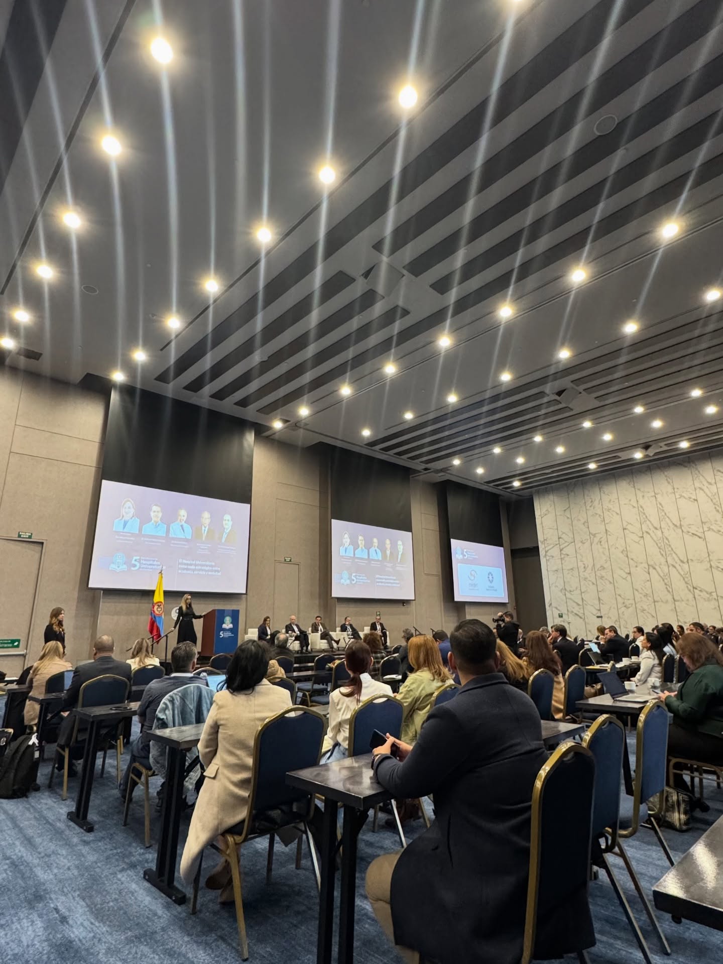 imagen sobre EVENTO_HOSPITALES_UNIVERSITARIOS2 EVENTO_HOSPITALES_UNIVERSITARIOS2 Nuestro Hospital participó en el 5to Foro Nacional de Hospitales Universitarios-Noticias